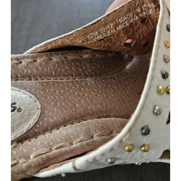 Clarks Women's Artisan White Thong Wedge Leather Sandals Stufded Boho Size 6.5 - Picture 8 of 9